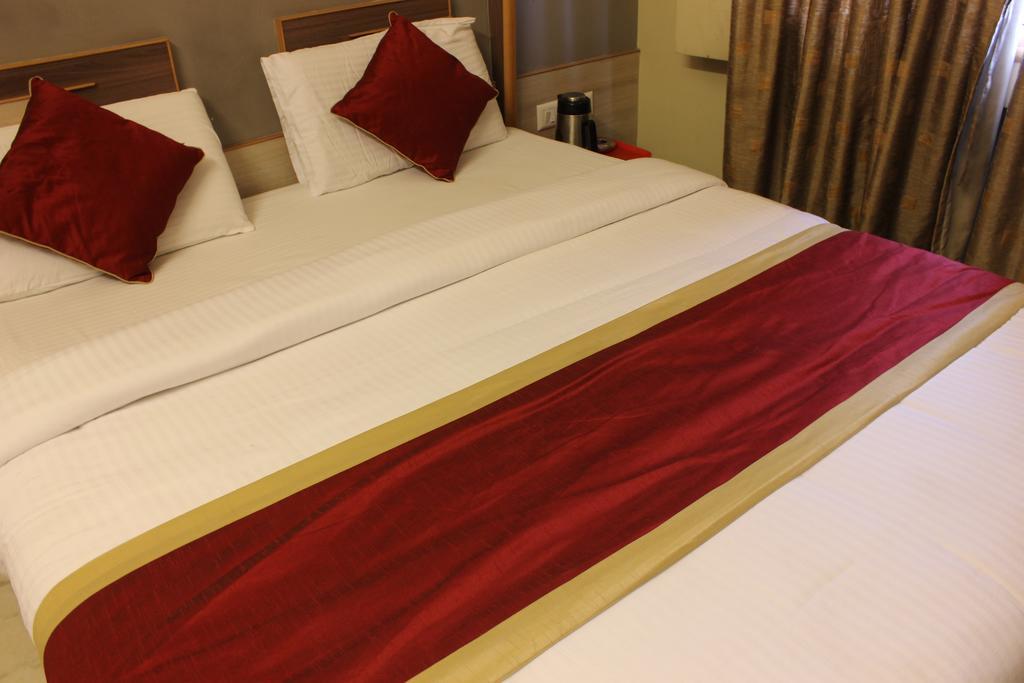 Hotel Manasa Paradise Bangalore Eksteriør billede