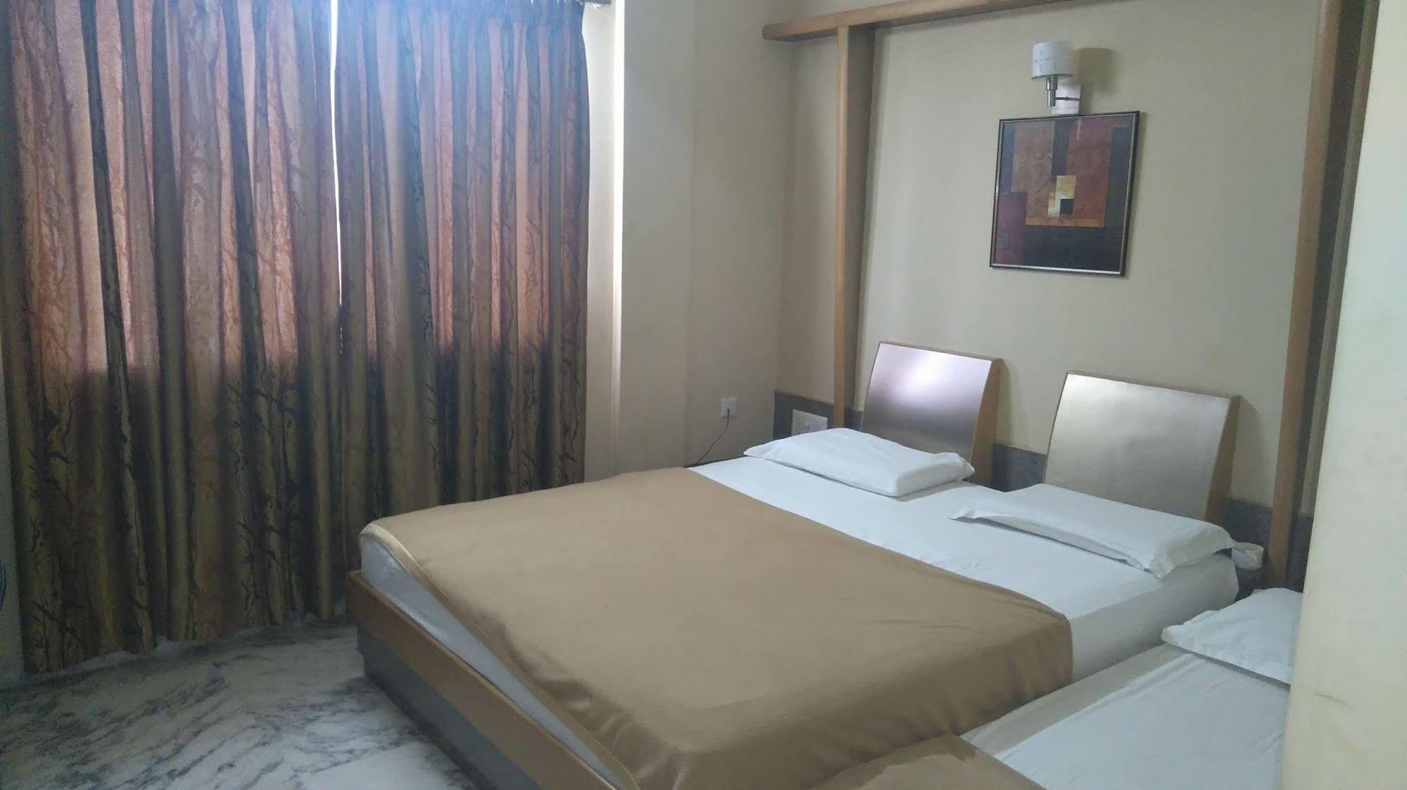 Hotel Manasa Paradise Bangalore Eksteriør billede